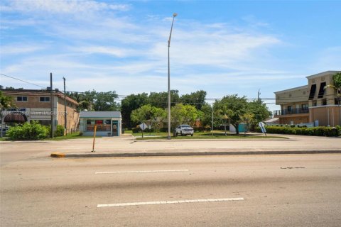 Commercial property in Dania Beach, Florida № 1756778 - photo 8
