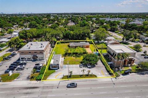 Commercial property in Dania Beach, Florida № 1756778 - photo 2