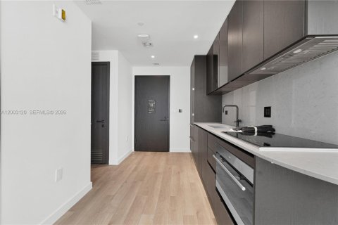 Condo in Miami, Florida, 2 bedrooms № 2170401 - photo 18