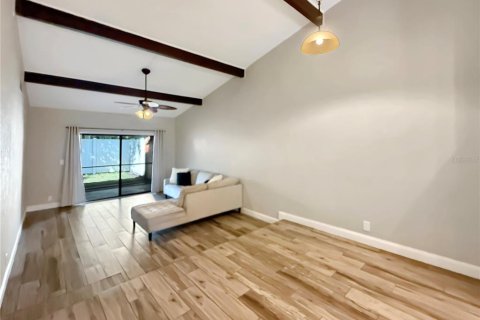 House in Orlando, Florida 2 bedrooms, 92.34 sq.m. № 2399315 - photo 15