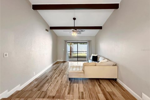 House in Orlando, Florida 2 bedrooms, 92.34 sq.m. № 2399315 - photo 5