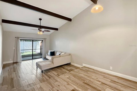 House in Orlando, Florida 2 bedrooms, 92.34 sq.m. № 2399315 - photo 17