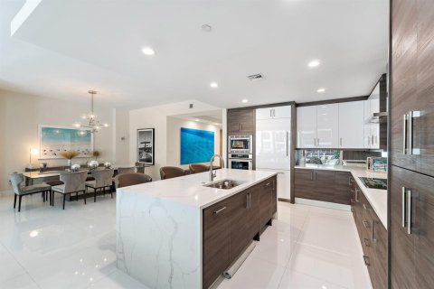 Copropriété à vendre à Palm Beach Gardens, Floride: 2 chambres, 257.71 m2 № 2426793 - photo 4