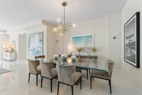 Copropriété à vendre à Palm Beach Gardens, Floride: 2 chambres, 257.71 m2 № 2426793 - photo 9