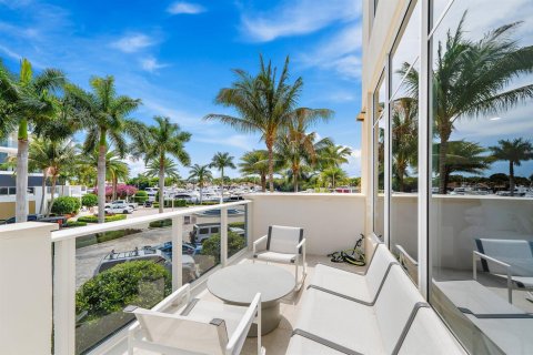 Copropriété à vendre à Palm Beach Gardens, Floride: 2 chambres, 257.71 m2 № 2426793 - photo 13