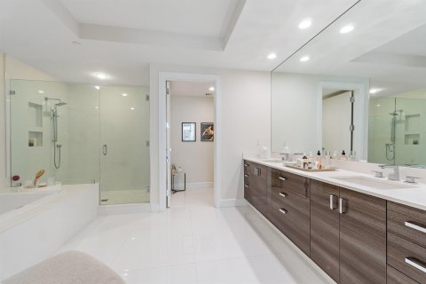 Copropriété à vendre à Palm Beach Gardens, Floride: 2 chambres, 257.71 m2 № 2426793 - photo 15