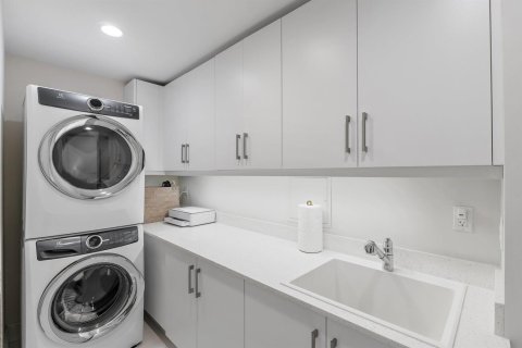 Copropriété à vendre à Palm Beach Gardens, Floride: 2 chambres, 257.71 m2 № 2426793 - photo 23