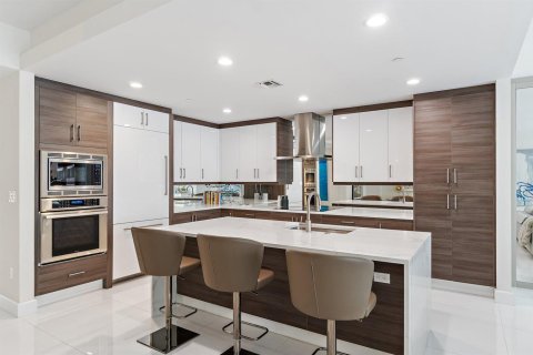 Copropriété à vendre à Palm Beach Gardens, Floride: 2 chambres, 257.71 m2 № 2426793 - photo 5
