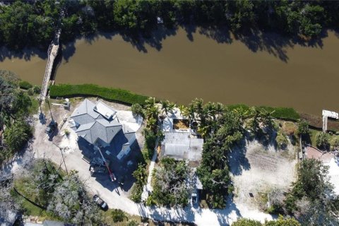 House in Sarasota, Florida 2 bedrooms, 107.12 sq.m. № 2105563