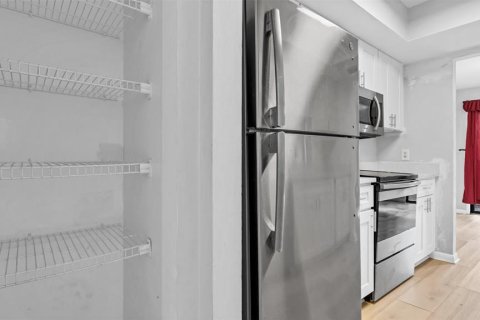 Adosado en alquiler en Tampa, Florida, 2 dormitorios, 99.59 m2 № 1901113 - foto 11