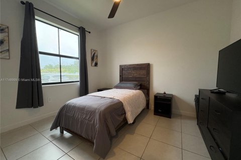 Townhouse in Homestead, Florida 3 bedrooms, 123.37 sq.m. № 1705654 - photo 12