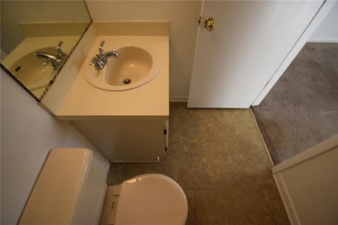 Condo in Mulberry, Florida, 2 bedrooms  № 1865925 - photo 9