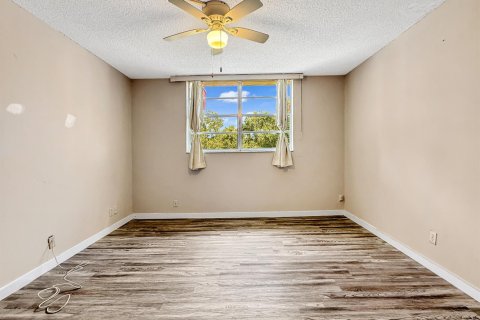 Copropriété à vendre à Lauderdale Lakes, Floride: 2 chambres, 89.19 m2 № 2363035 - photo 6
