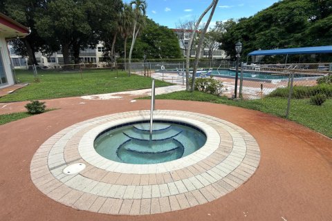 Copropriété à vendre à Lauderdale Lakes, Floride: 2 chambres, 89.19 m2 № 2363035 - photo 27