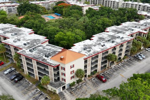Copropriété à vendre à Lauderdale Lakes, Floride: 2 chambres, 89.19 m2 № 2363035 - photo 30