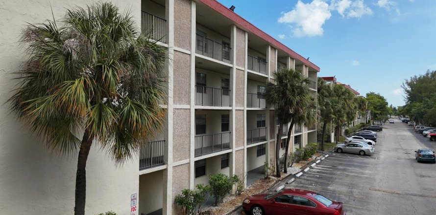 Condo à Lauderdale Lakes, Floride, 2 chambres  № 2363035