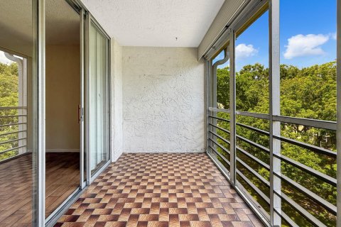 Copropriété à vendre à Lauderdale Lakes, Floride: 2 chambres, 89.19 m2 № 2363035 - photo 10
