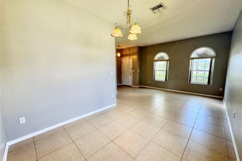 Villa ou maison à louer à Orlando, Floride: 4 chambres, 159.05 m2 № 1847445 - photo 5