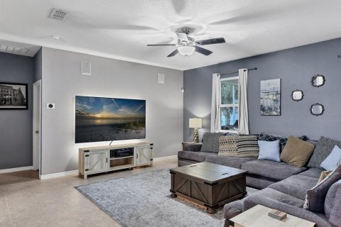 House in Bradenton, Florida 3 bedrooms, 168.34 sq.m. № 2236231 - photo 7