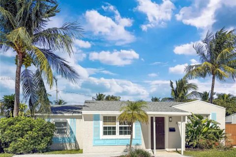 Villa ou maison à vendre à West Palm Beach, Floride: 4 chambres, 165.74 m2 № 2005134 - photo 2