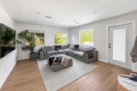 Villa ou maison à vendre à West Palm Beach, Floride: 4 chambres, 165.74 m2 № 2005134 - photo 9