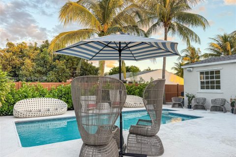 Villa ou maison à vendre à West Palm Beach, Floride: 4 chambres, 165.74 m2 № 2005134 - photo 1