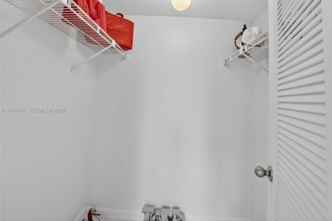 Condominio en venta en Davie, Florida, 2 dormitorios, 99.41 m2 № 2033008 - foto 12