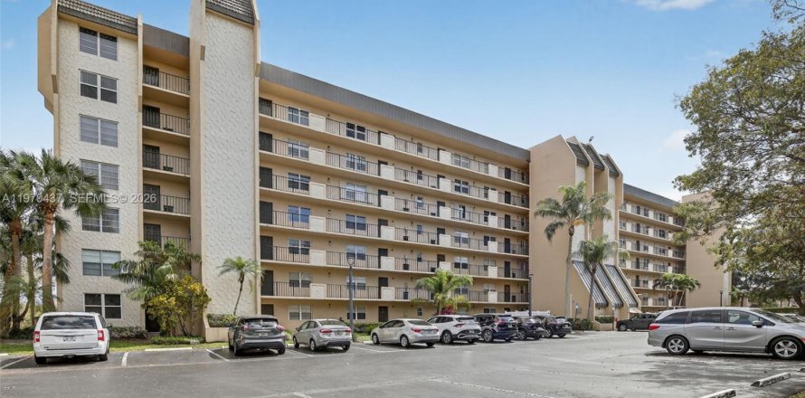 Condominio en Davie, Florida, 2 dormitorios  № 2033008
