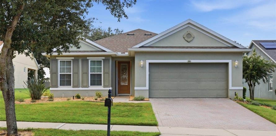 Casa en Groveland, Florida 2 dormitorios, 137.4 m2 № 2313478