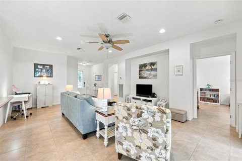 Casa en venta en Groveland, Florida, 2 dormitorios, 137.4 m2 № 2313478 - foto 9