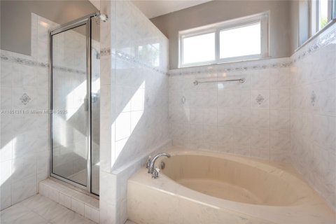 Купить виллу или дом в Уэстон, Флорида 3 спальни, 175.96м2, № 1983262 - фото 15