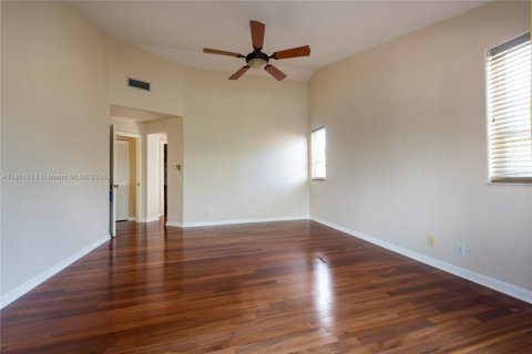 Купить виллу или дом в Уэстон, Флорида 3 спальни, 175.96м2, № 1983262 - фото 18