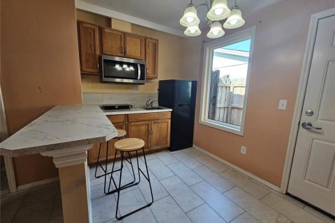 Villa ou maison à louer à Kissimmee, Floride: 1 chambre, 123.84 m2 № 1644769 - photo 3