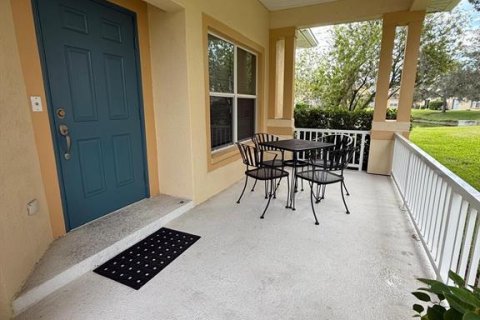Touwnhouse à vendre à Tampa, Floride: 2 chambres, 116.03 m2 № 1899545 - photo 3