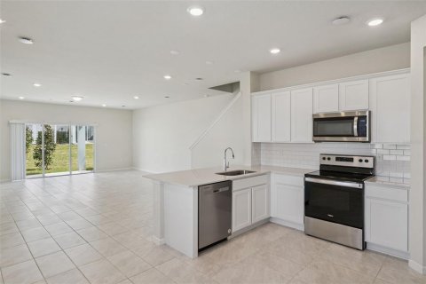 Touwnhouse à vendre à Davenport, Floride: 3 chambres, 166.85 m2 № 2099351 - photo 9