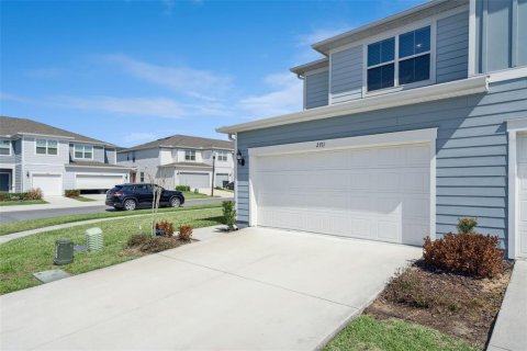 Touwnhouse à vendre à Davenport, Floride: 3 chambres, 166.85 m2 № 2099351 - photo 3