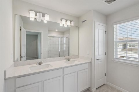 Touwnhouse à vendre à Davenport, Floride: 3 chambres, 166.85 m2 № 2099351 - photo 14
