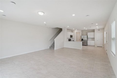 Touwnhouse à vendre à Davenport, Floride: 3 chambres, 166.85 m2 № 2099351 - photo 5