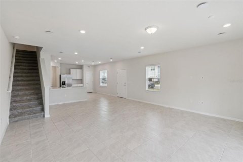 Touwnhouse à vendre à Davenport, Floride: 3 chambres, 166.85 m2 № 2099351 - photo 6