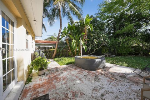 Villa ou maison à vendre à Miami Beach, Floride: 3 chambres, 126.35 m2 № 2049156 - photo 30