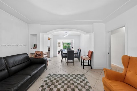 Villa ou maison à vendre à Miami Beach, Floride: 3 chambres, 126.35 m2 № 2049156 - photo 7