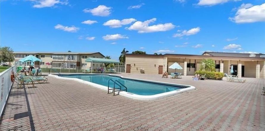 Condo in Margate, Florida, 2 bedrooms  № 1071240