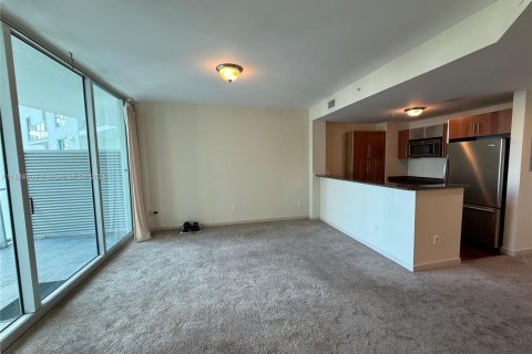 Copropriété à louer à Miami, Floride: 1 chambre, 68.1 m2 № 1962550 - photo 2