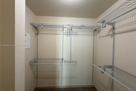 Copropriété à louer à Miami, Floride: 1 chambre, 68.1 m2 № 1962550 - photo 20