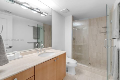 Condo in Key Biscayne, Florida, 3 bedrooms № 2190022 - photo 29