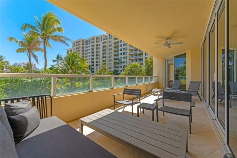 Condo in Key Biscayne, Florida, 3 bedrooms № 2190022 - photo 8