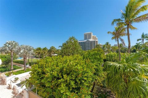 Condo in Key Biscayne, Florida, 3 bedrooms № 2190022 - photo 9