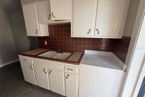 Duplex in Gainesville, Florida 6 bedrooms, 306.58 sq.m. № 1849971 - photo 8