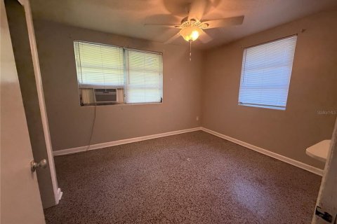 Duplex in Gainesville, Florida 6 bedrooms, 306.58 sq.m. № 1849971 - photo 4