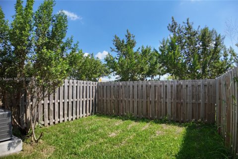 Villa ou maison à vendre à Miami, Floride: 3 chambres, 122.63 m2 № 1922201 - photo 21